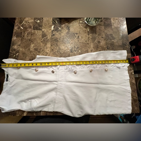 Beautiful and Elegant size M white dress excellents conditions FHQ collection - Picture 8 of 10